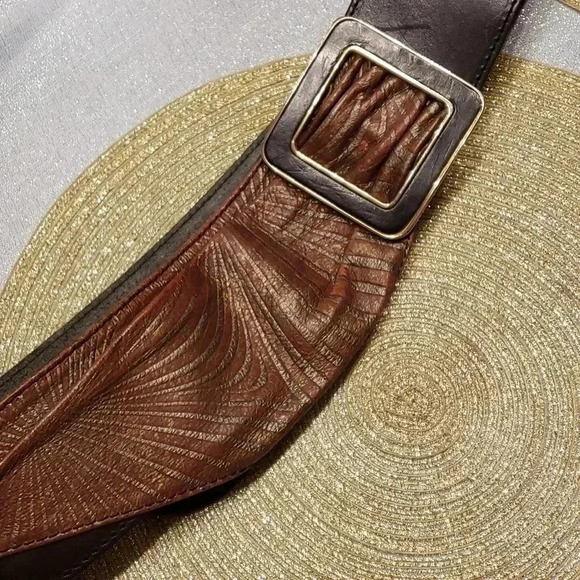 PERLEI leather belt size L NWOT - Picture 3 of 5